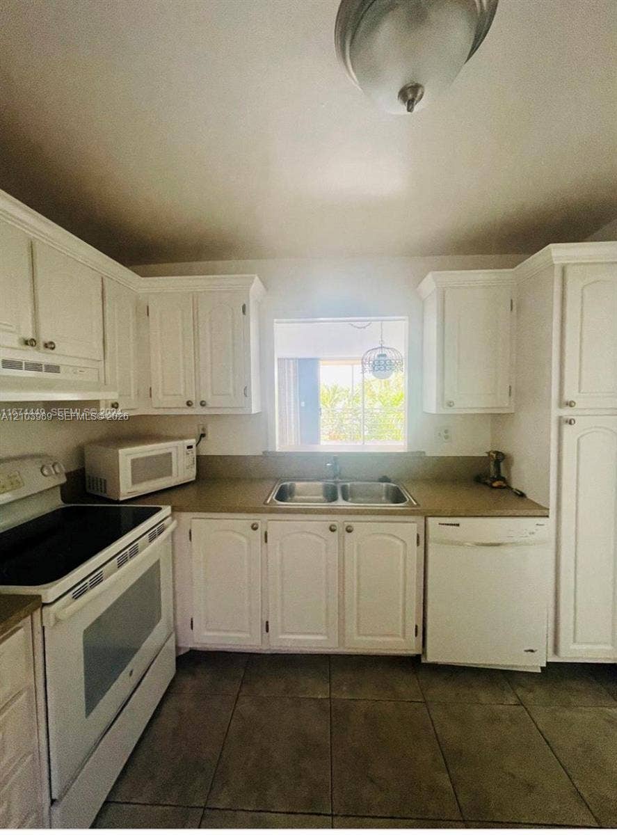 410 NW 68th Avenue, #411, Plantation, Plantation, FL 33317 Photo 9