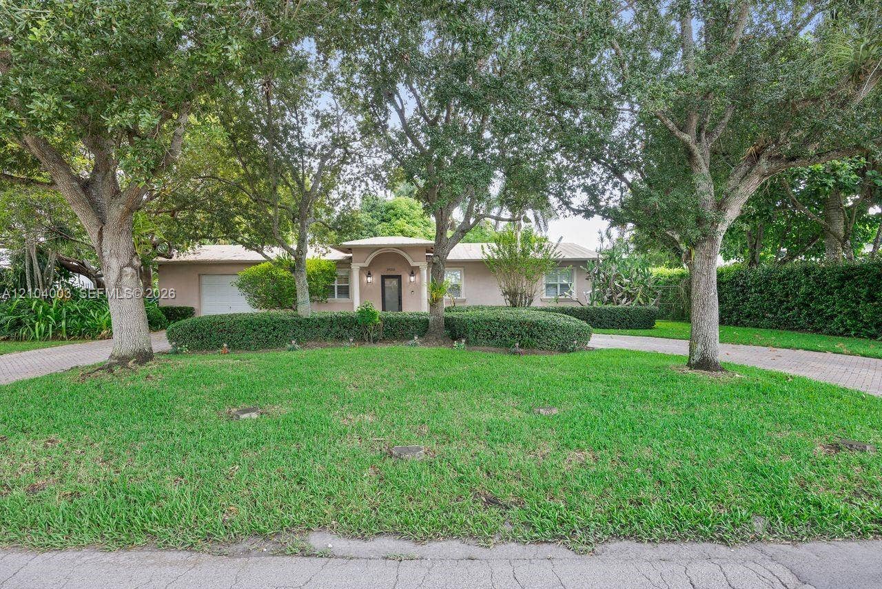 Front Yard & Circular Drive