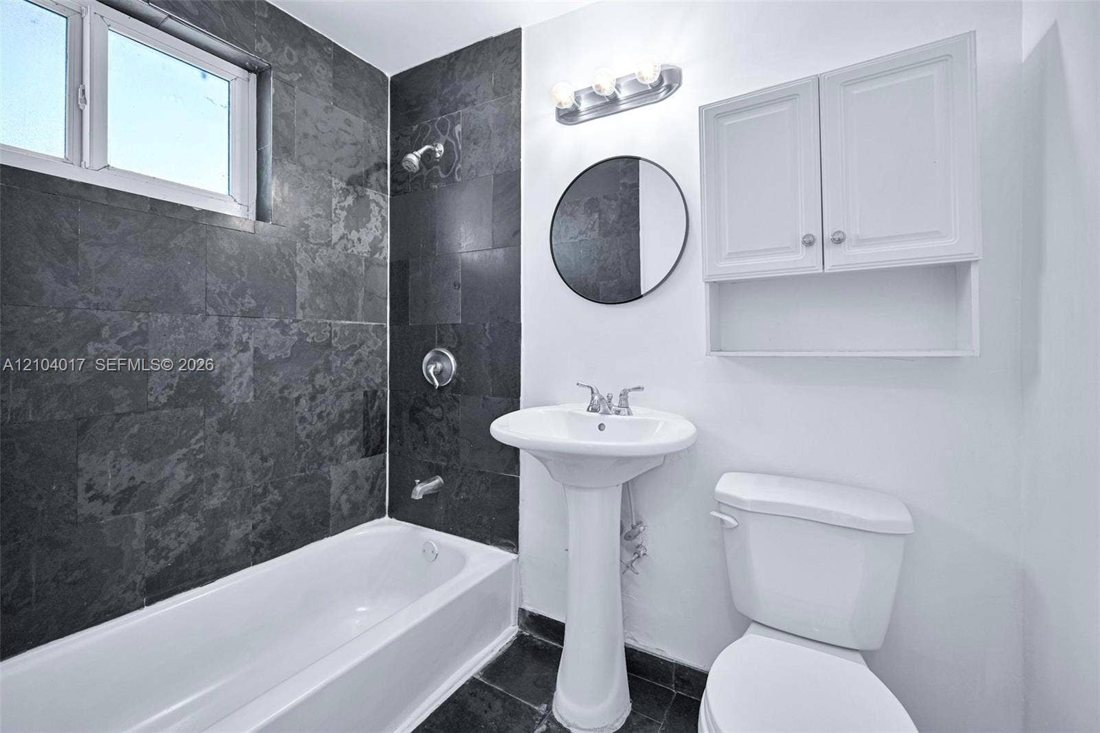 320 85th Street, #11, Miami Beach, Miami Beach, FL 33141 BATHROOM