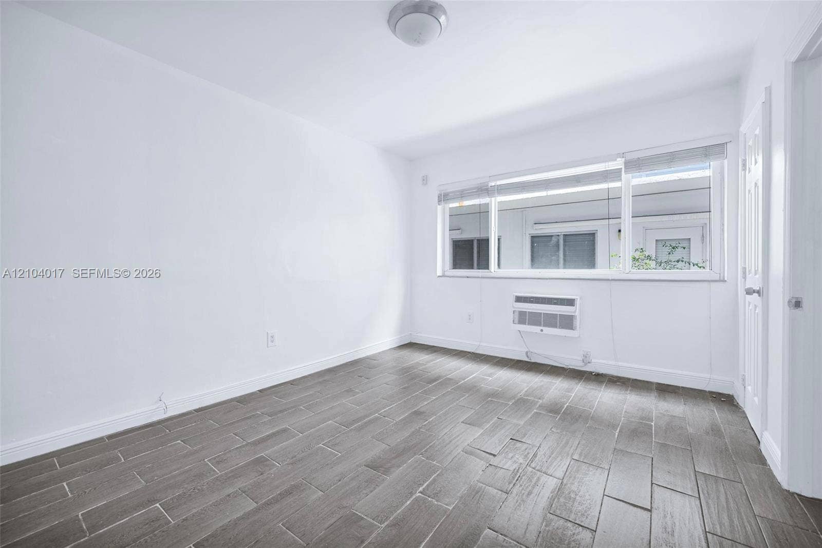 320 85th Street, #11, Miami Beach, Miami Beach, FL 33141 BEDROOM