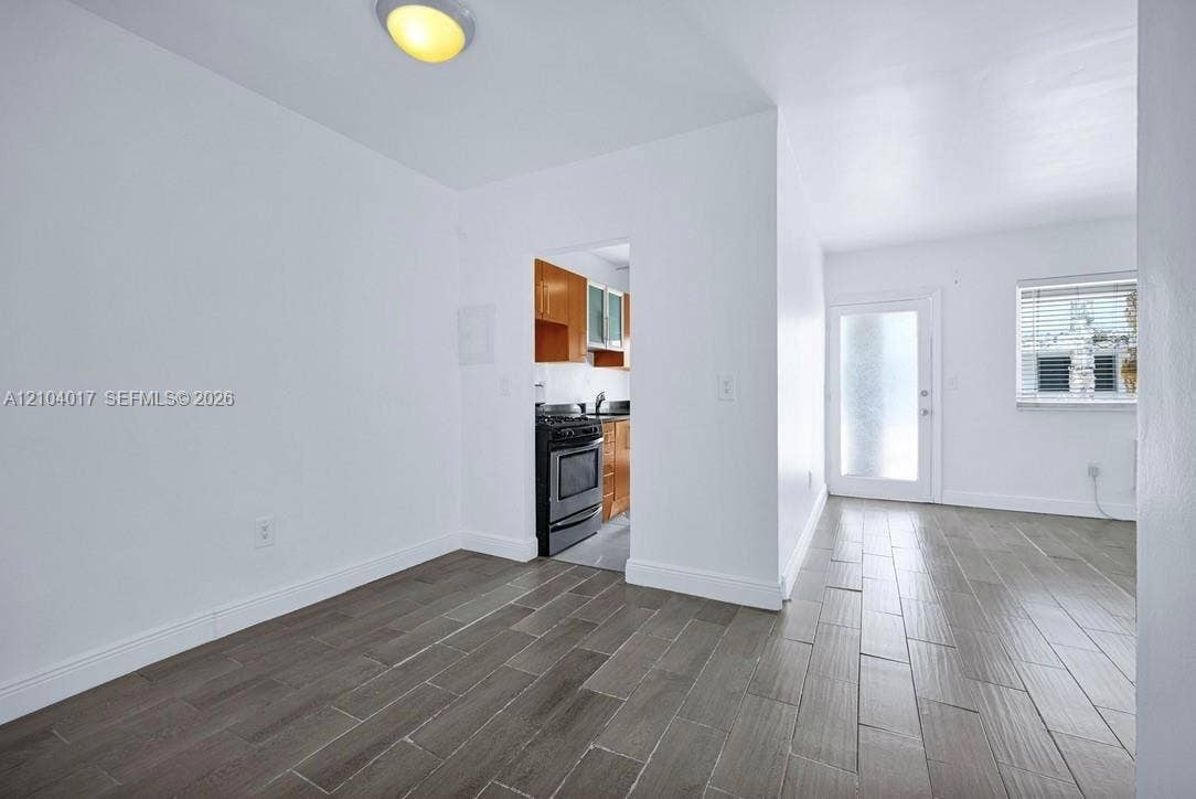 320 85th Street, #11, Miami Beach, Miami Beach, FL 33141 DINING AREA