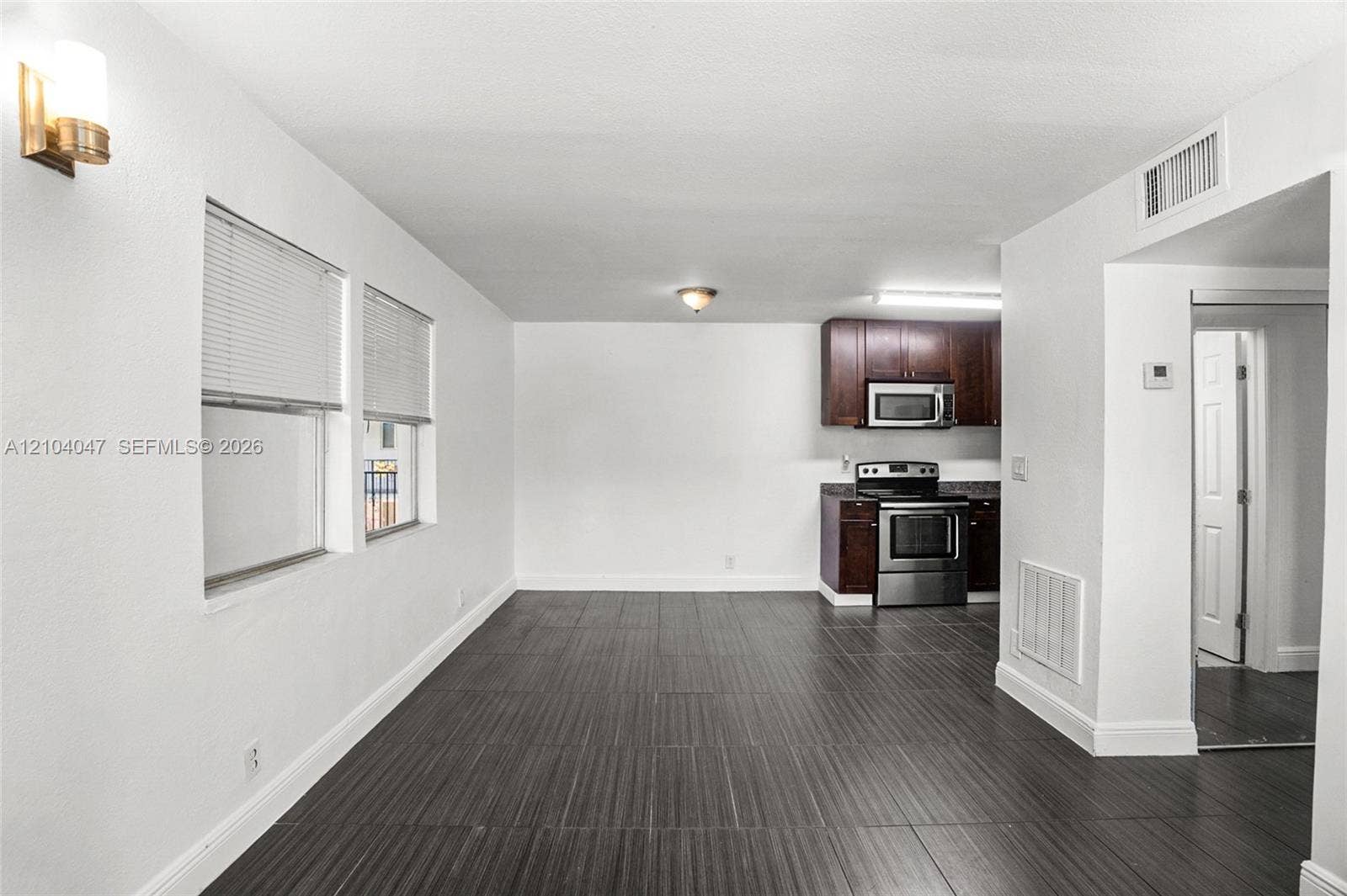 37 SW 14th Street, #18, Dania, Dania Beach, FL 33004 Photo 4