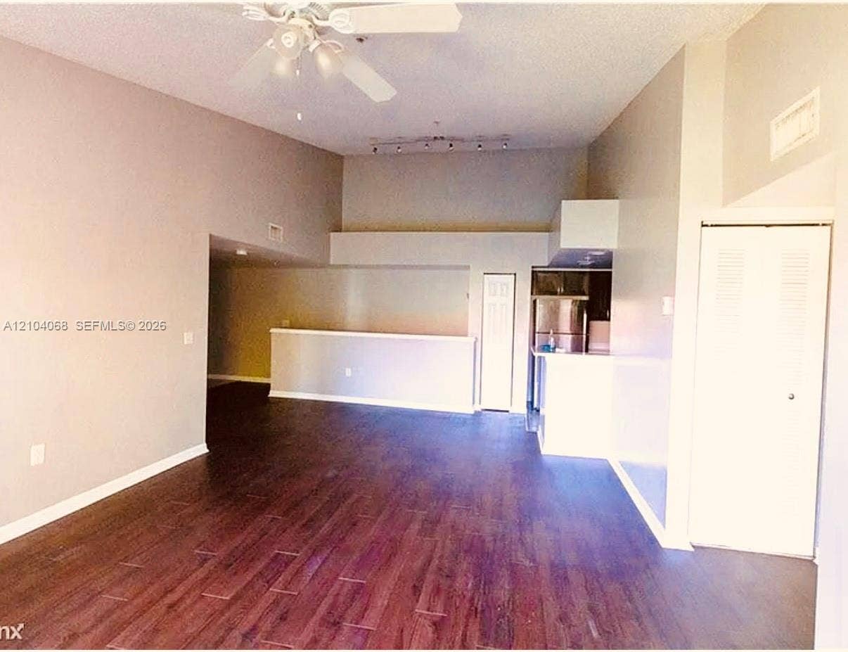 4183 N Haverhill Road, #703, West Palm Beach, FL 33417 Photo 6