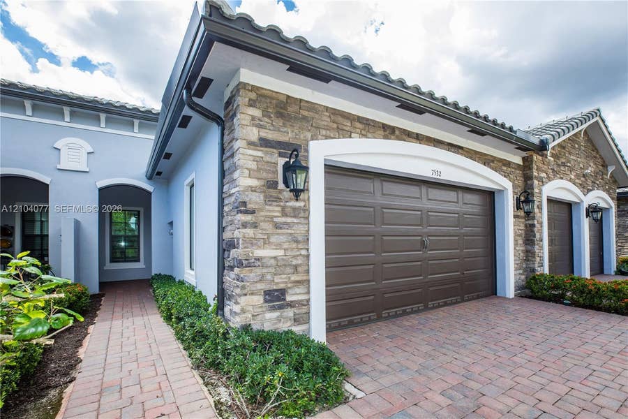 Property photo for 7532 N Blue Spring Drive, Parkland, FL