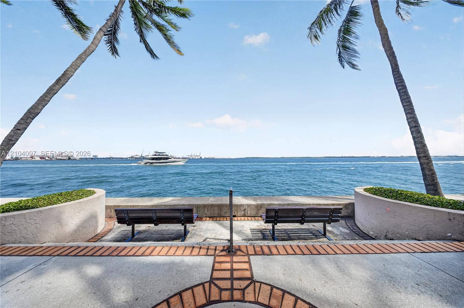 540 Brickell Key Drive, #916, Miami, Miami, FL 33131 Photo 34