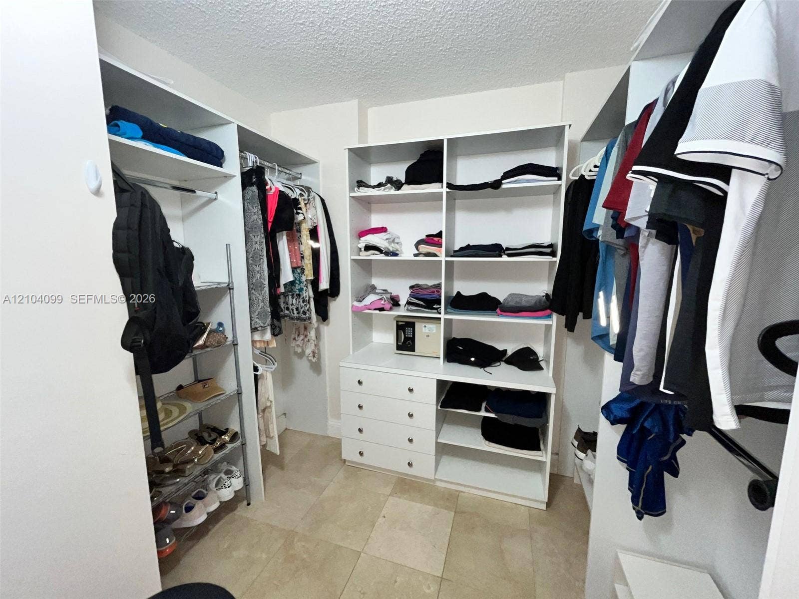 1000 W Island Boulevard, #2707, Aventura, Aventura, FL 33160 Photo 17