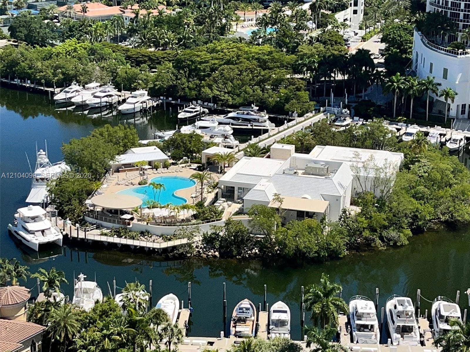 1000 W Island Boulevard, #2707, Aventura, Aventura, FL 33160 view of Island Club