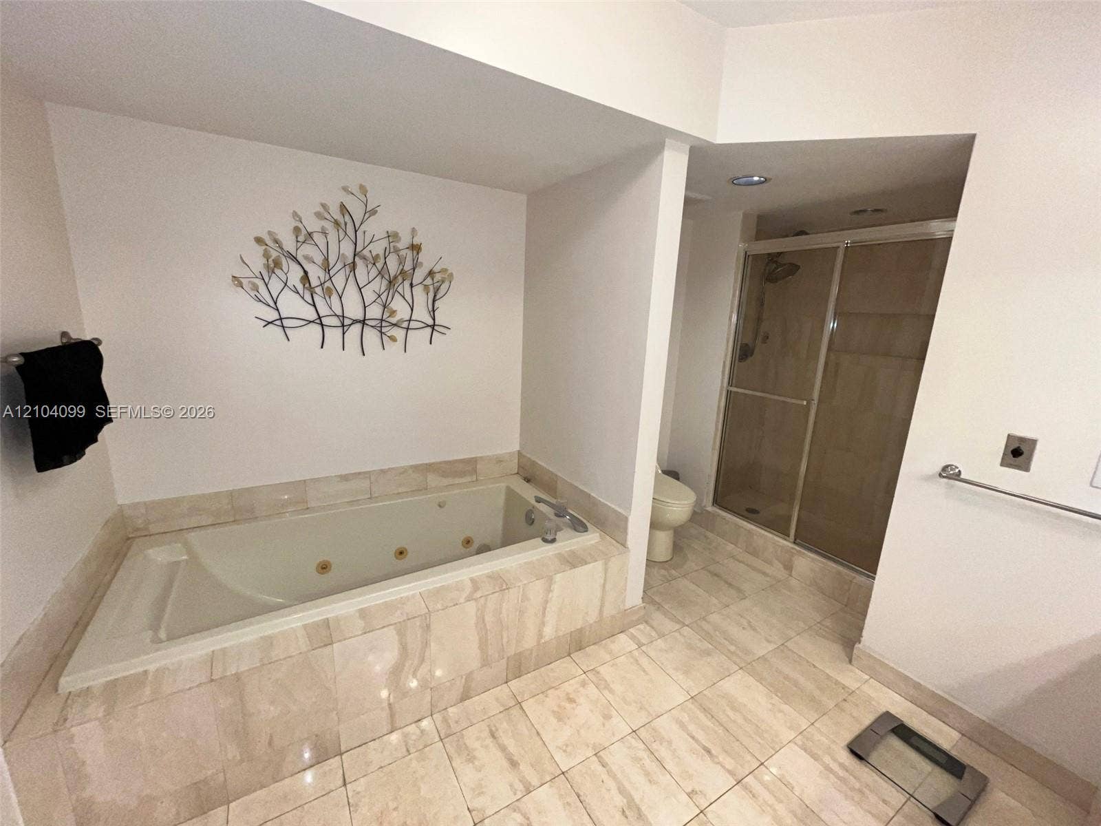1000 W Island Boulevard, #2707, Aventura, Aventura, FL 33160 Photo 19