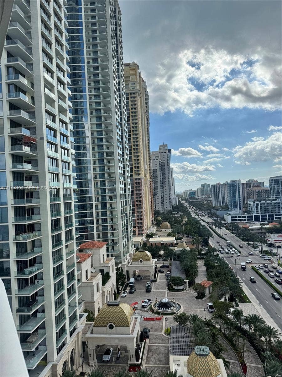 18001 Collins Avenue, #1216, Sunny Isles Beach, FL 33160 Photo 16