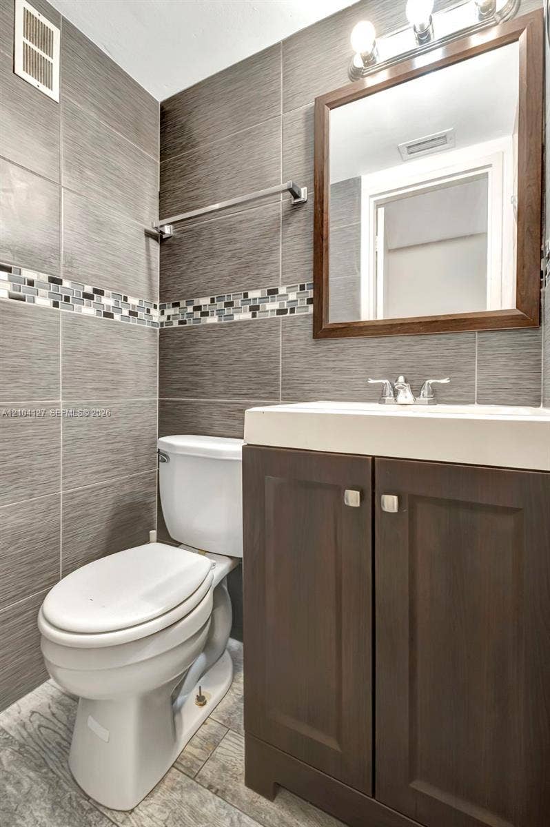 3660 NE 166th Street, #205, North Miami Beach, FL 33160 Photo 15