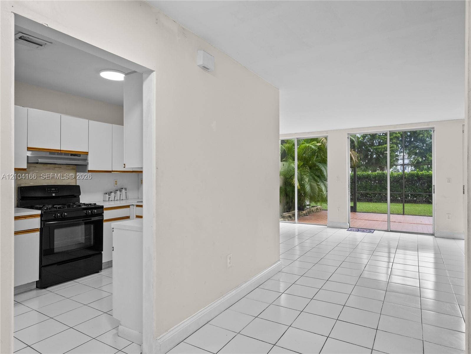 4521 NW 102nd Court, Doral, FL 33178 Photo 10