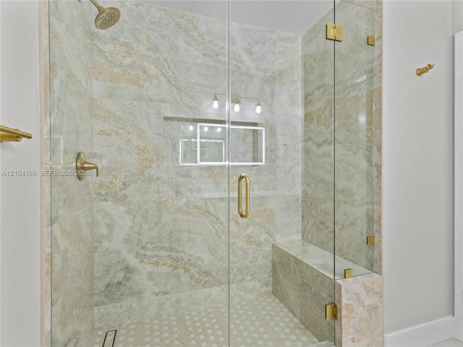 4521 NW 102nd Court, Doral, FL 33178 Second-floor guest bathroom