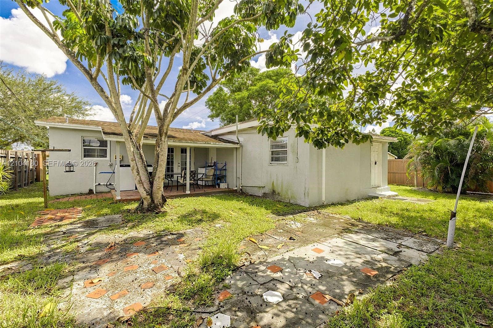 2440 Largo Drive, Miramar, FL 33023 Photo 22
