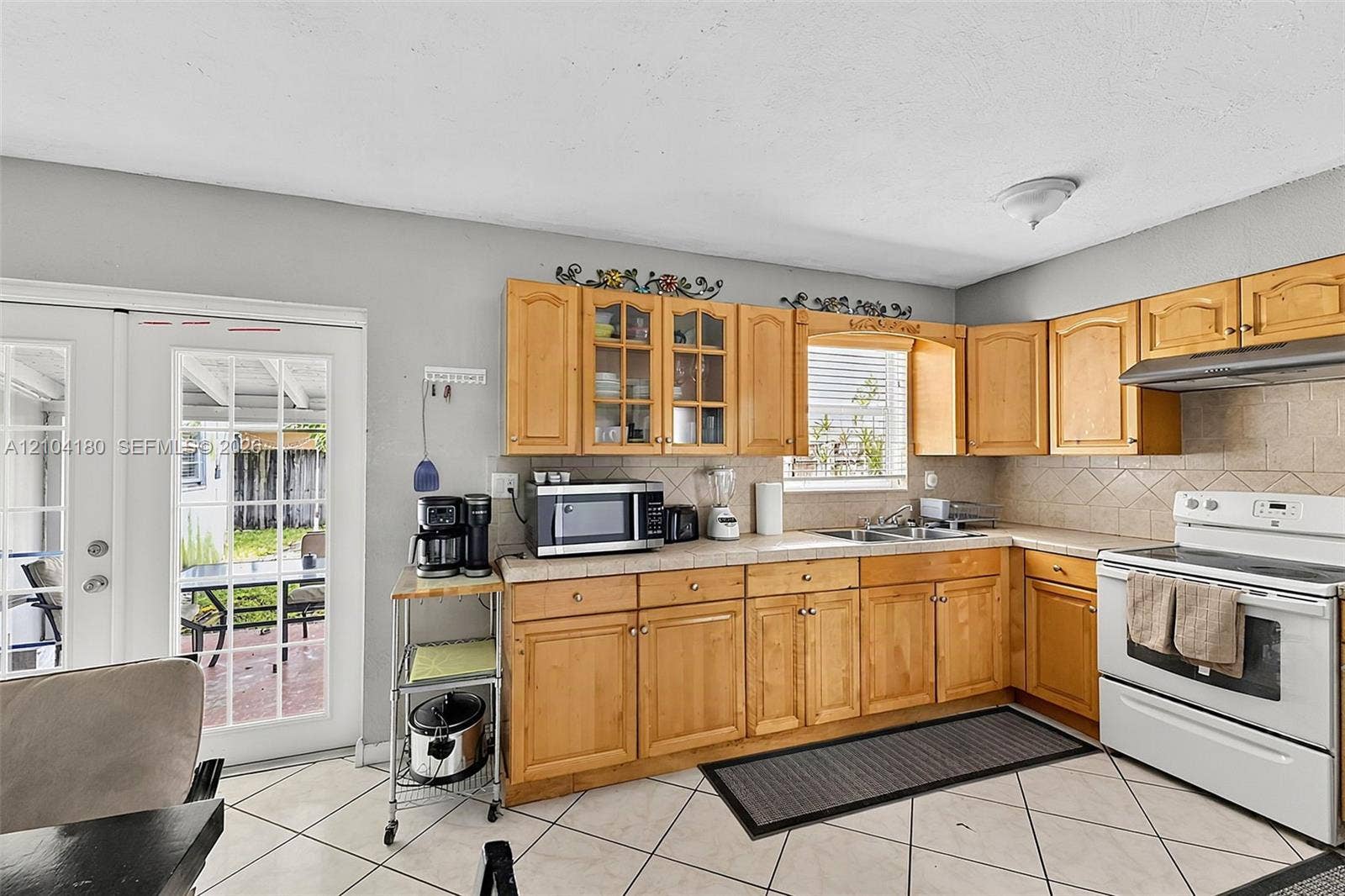 2440 Largo Drive, Miramar, FL 33023 Photo 9