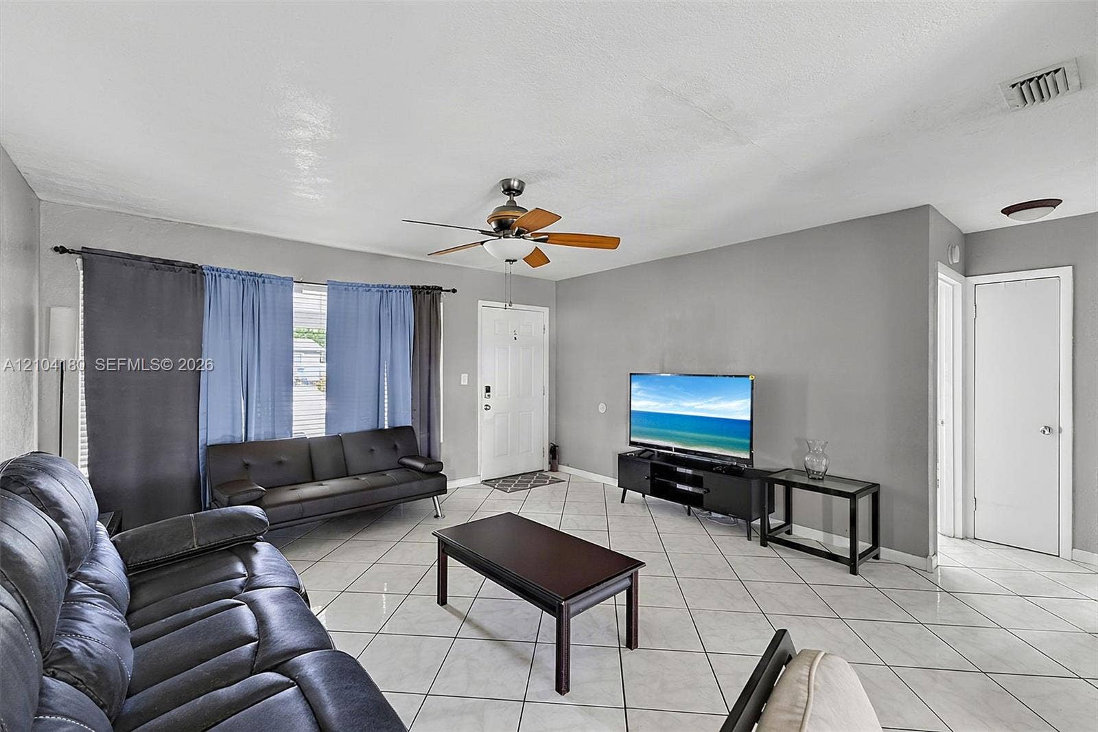 2440 Largo Drive, Miramar, FL 33023 Photo 3