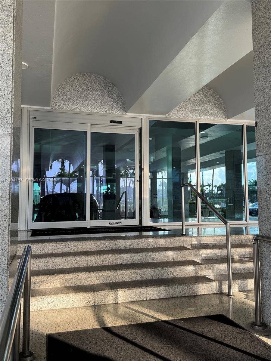 Property photo for 5055 Collins Avenue, #8N, Miami Beach, FL