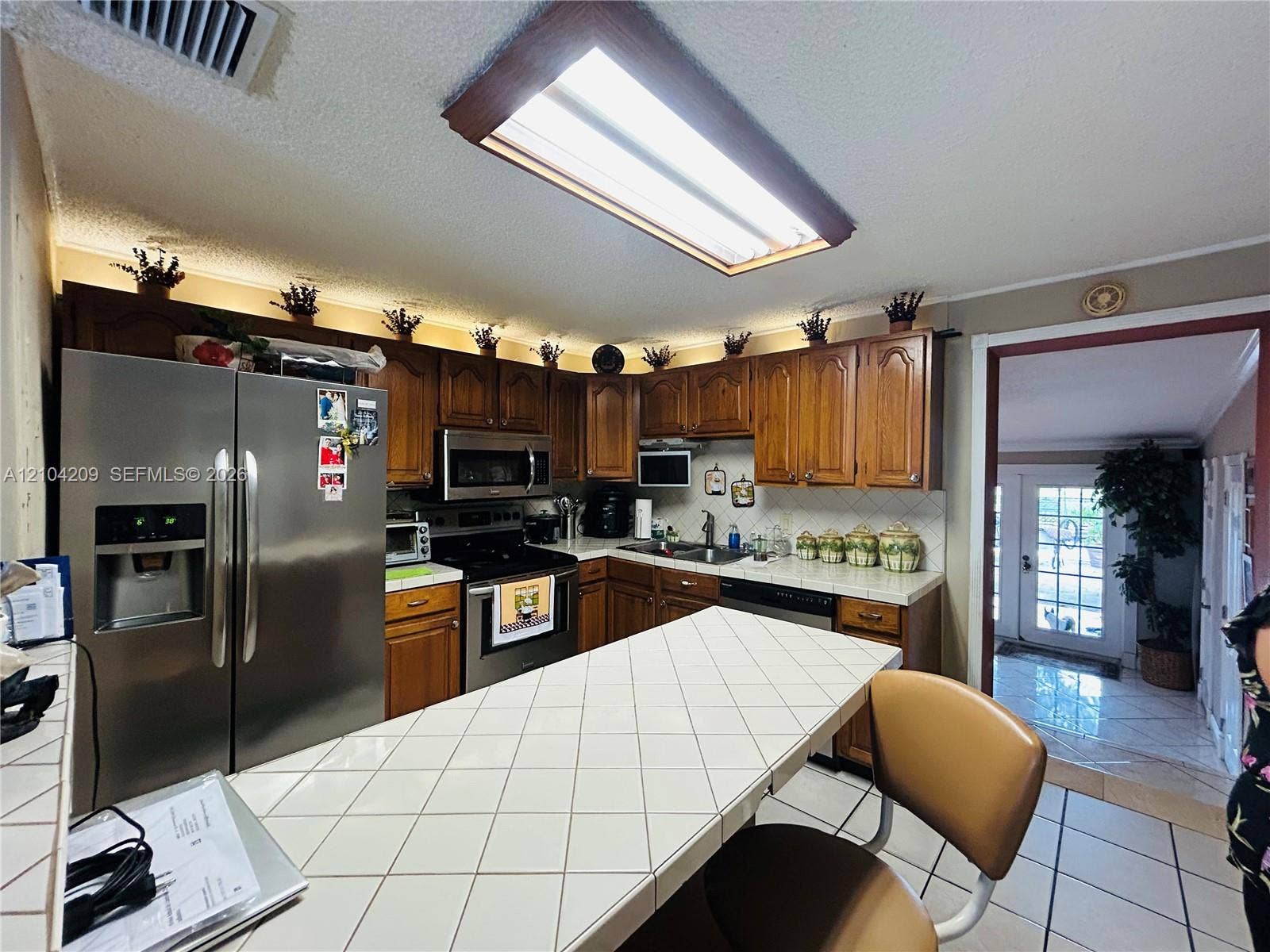 160 W 53rd Terrace, Hialeah, FL 33012 Photo 6