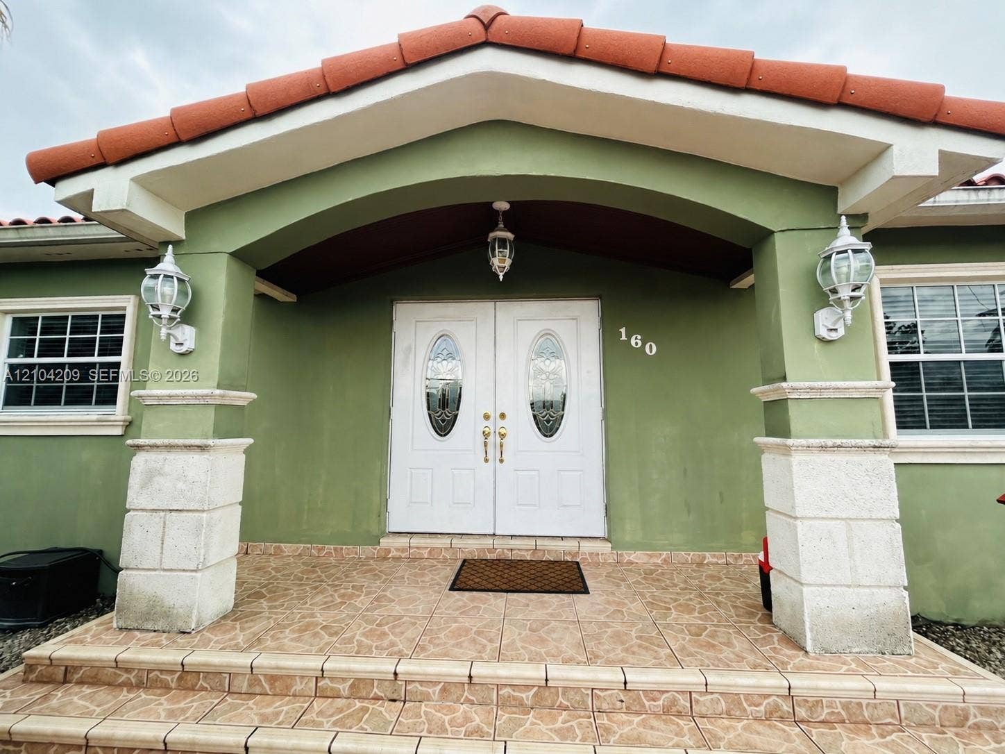 160 W 53rd Terrace, Hialeah, FL 33012 Photo 3