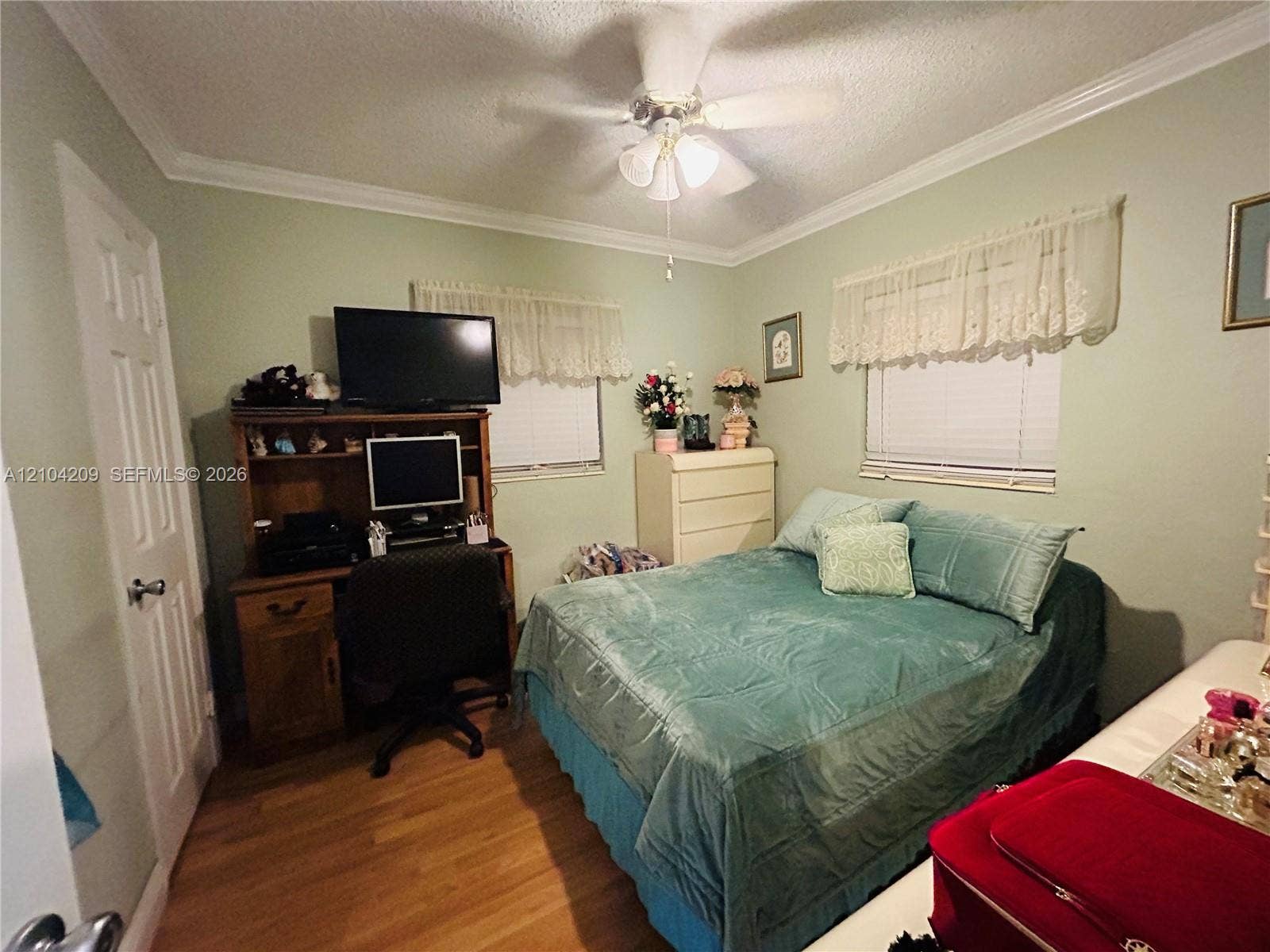 160 W 53rd Terrace, Hialeah, FL 33012 Photo 13