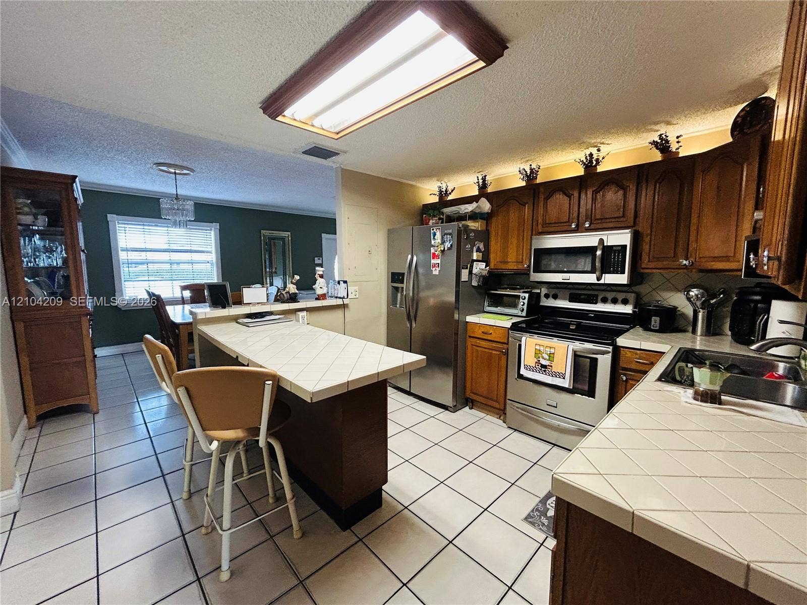 160 W 53rd Terrace, Hialeah, FL 33012 Photo 9