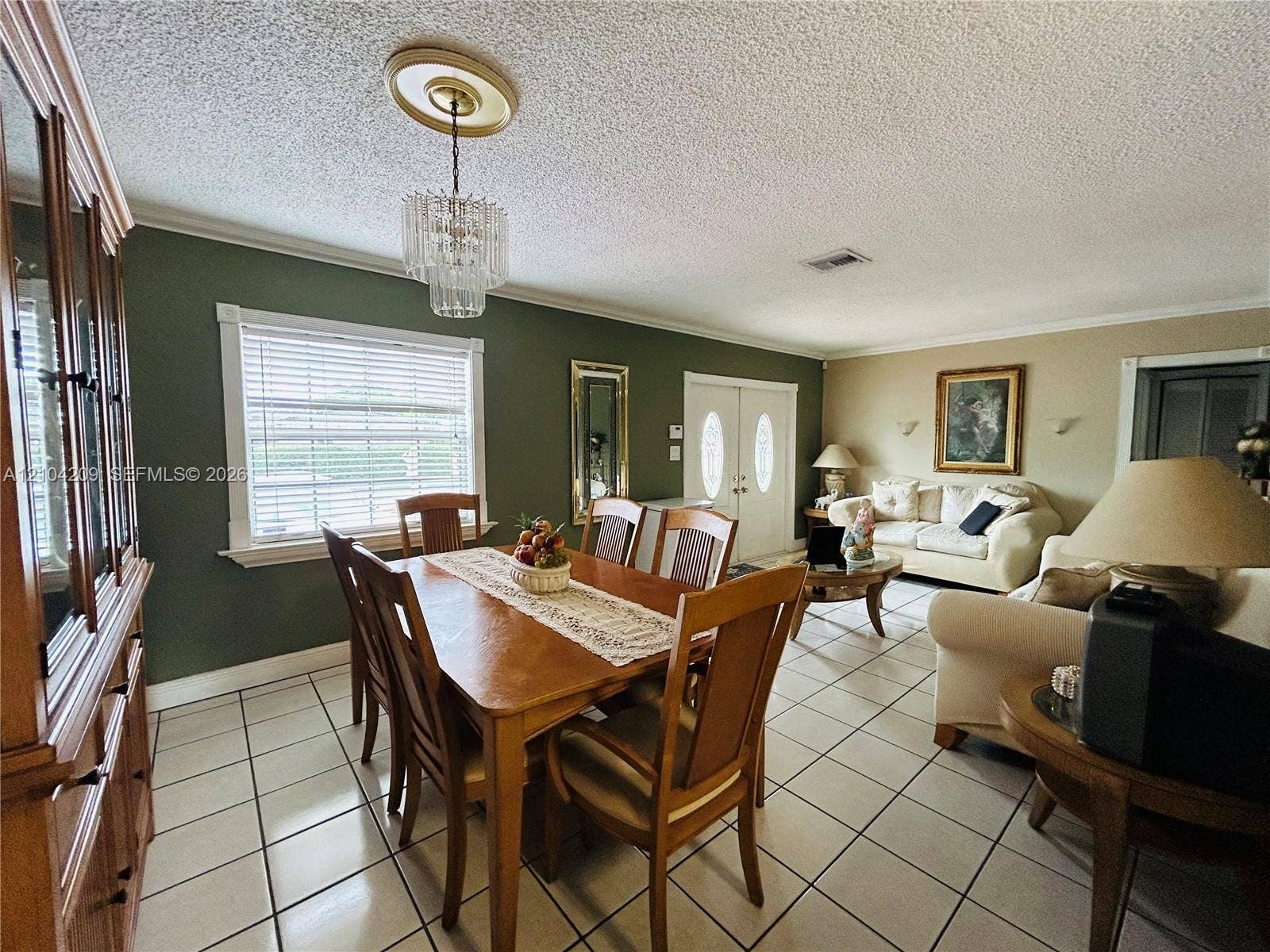 160 W 53rd Terrace, Hialeah, FL 33012 Photo 4