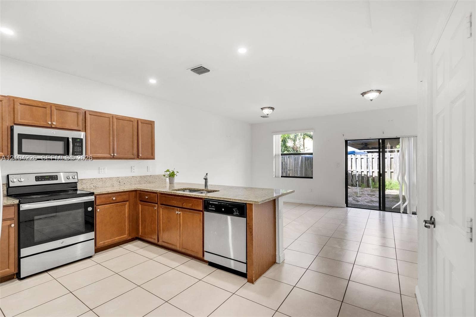 11555 SW 248th Lane, Homestead, FL 33032 Photo 9