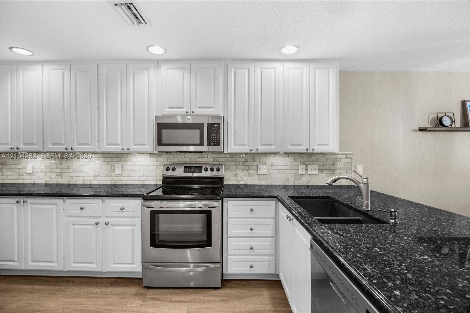 141 Rivinia Drive, Jupiter, FL 33458 Photo 13
