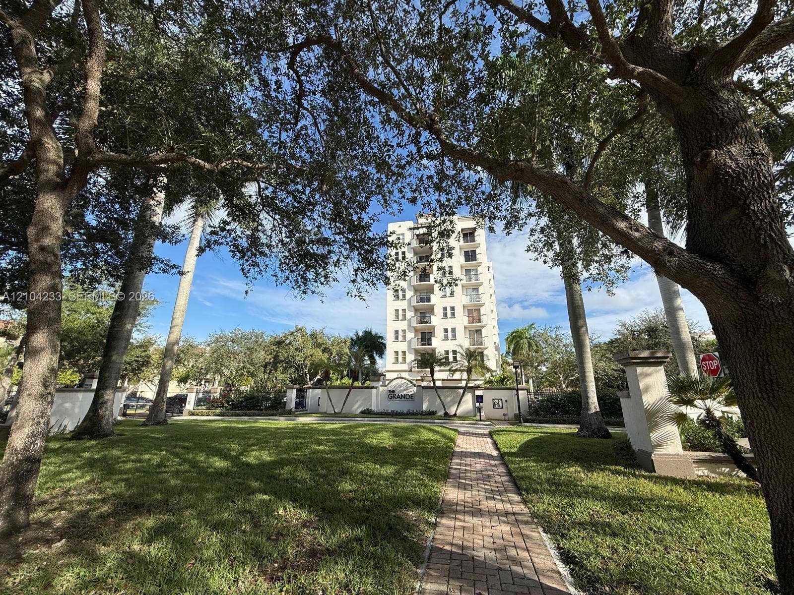 9021 SW 94th Street, #307, Miami, FL 33176 Photo 27