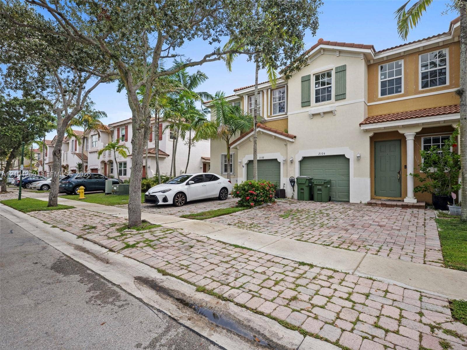 2104 NE 3rd Court, Homestead, FL 33033 Photo 2