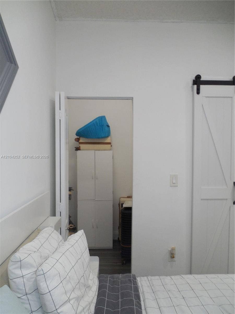 Photo 28