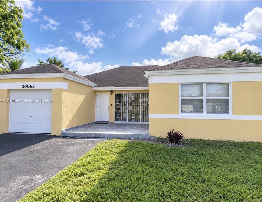 Property photo for 20065 NW 36 Avenue, Miami Gardens, FL