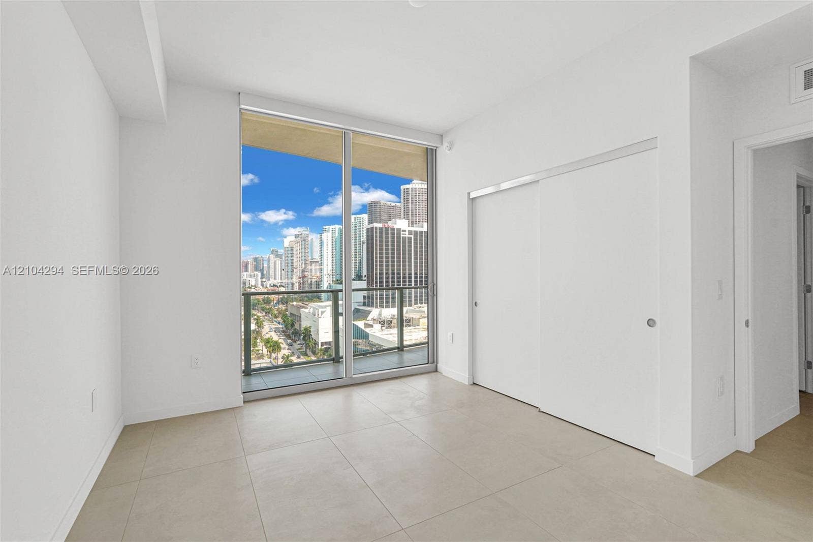 1400 Biscayne Boulevard, #1606, Miami, FL 33132 Large format tile flooring