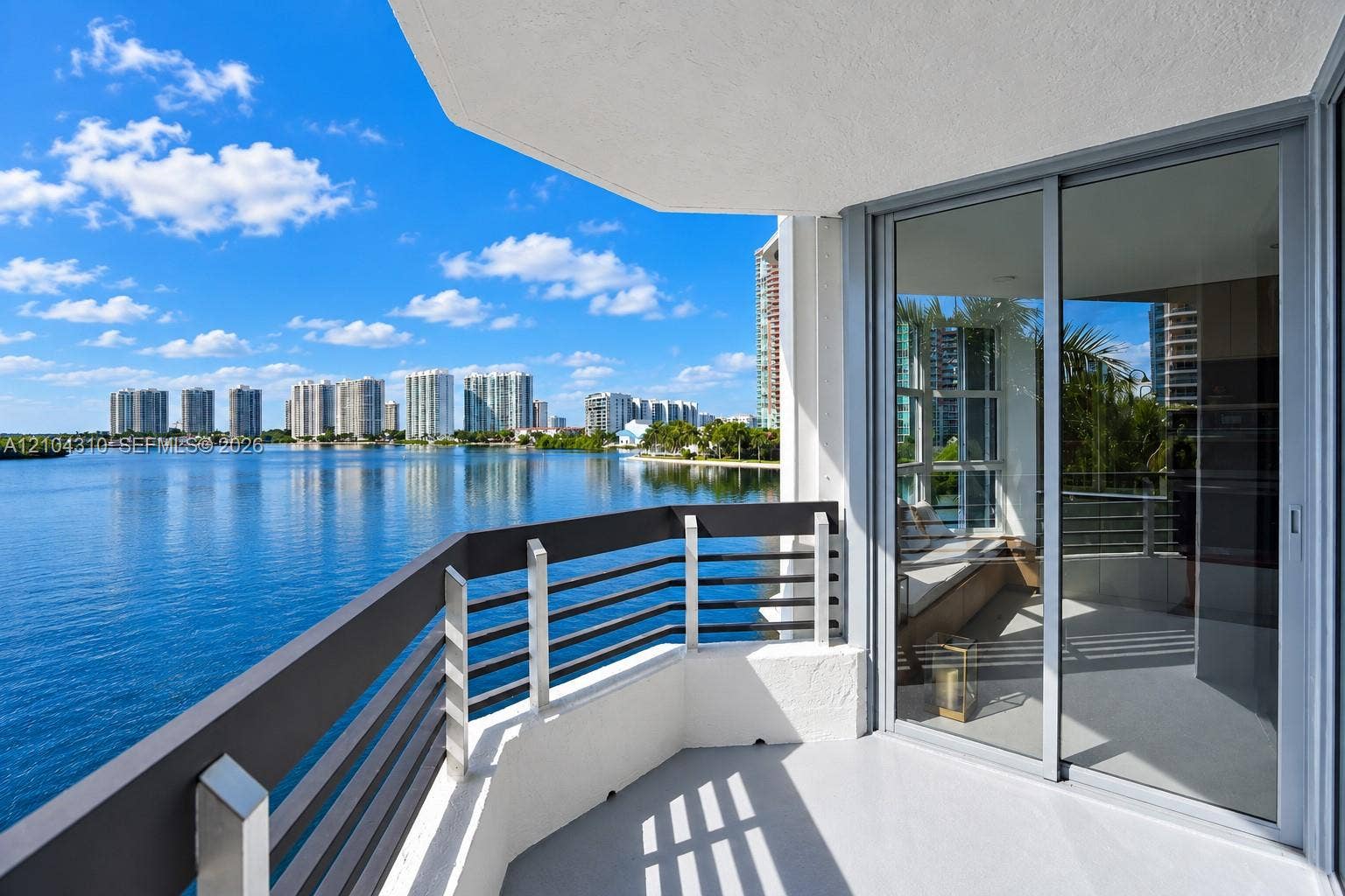 3530 Mystic Pointe Drive, #415, Aventura, FL 33180 Photo 27