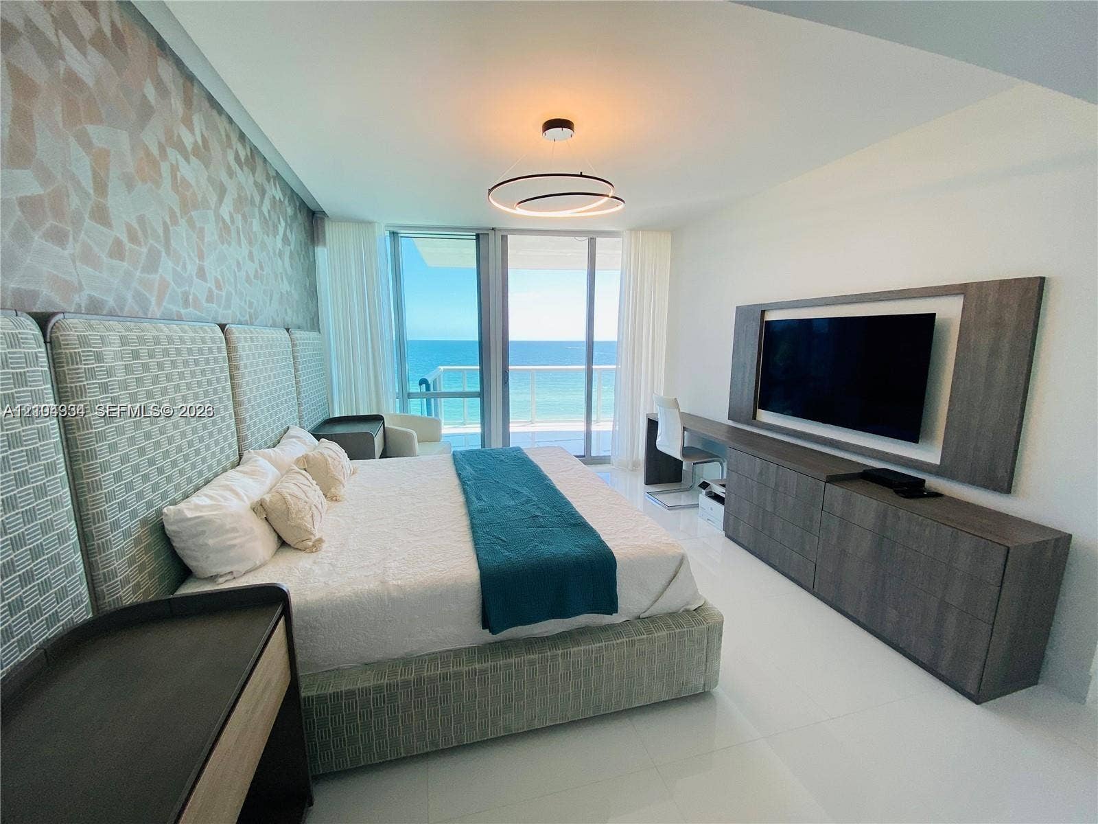 17121 Collins Avenue, #907, Sunny Isles Beach, FL 33160 Photo 10