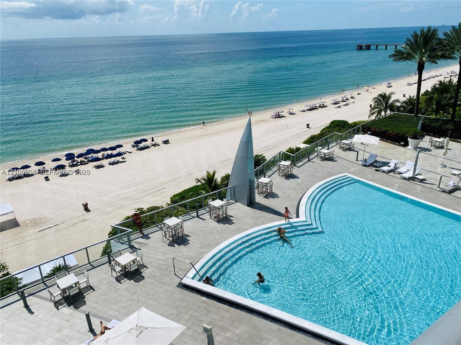 17121 Collins Avenue, #907, Sunny Isles Beach, FL 33160 Photo 2