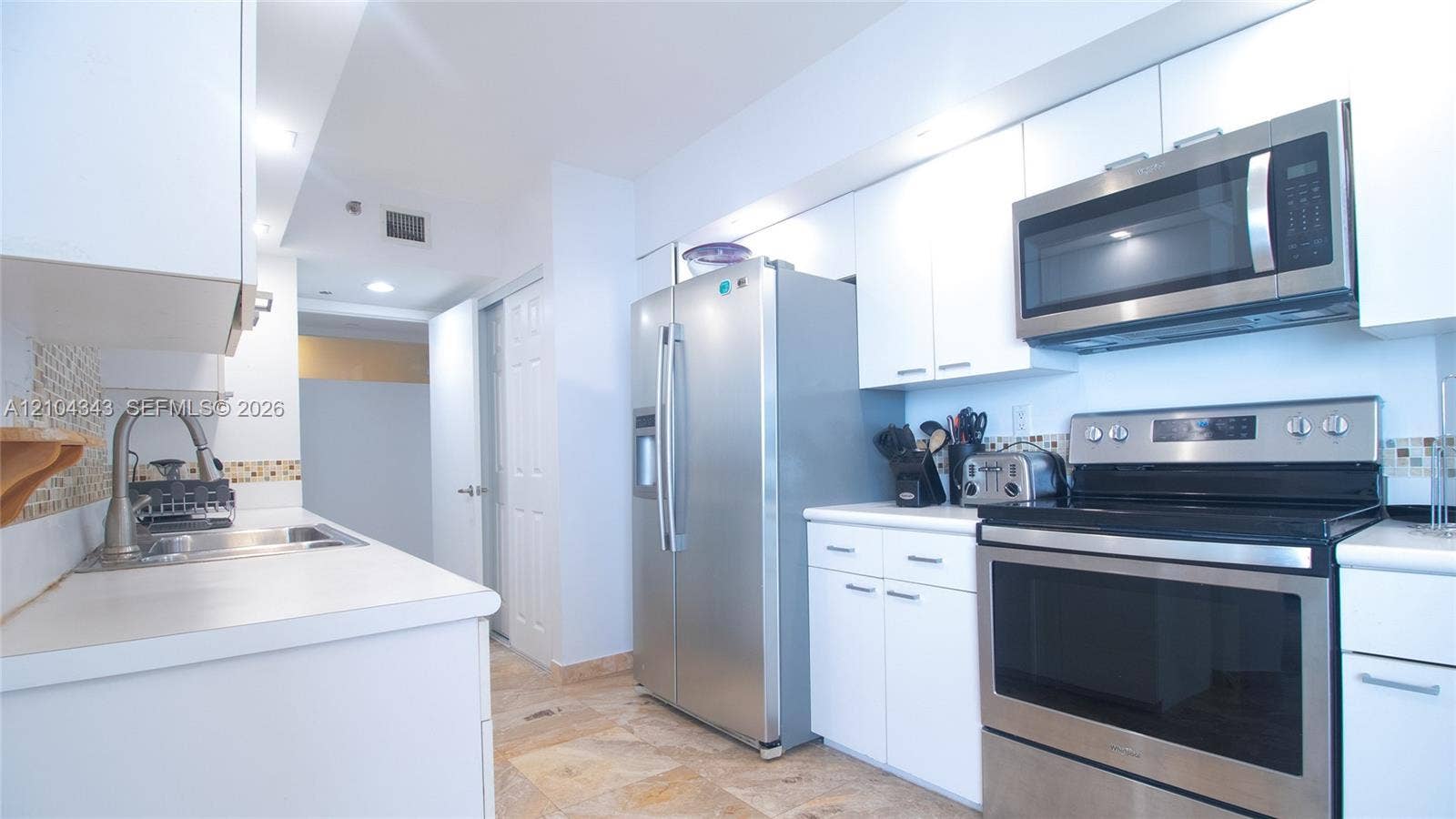 16425 Collins Avenue, #1215, Sunny Isles Beach, FL 33160 Photo 12