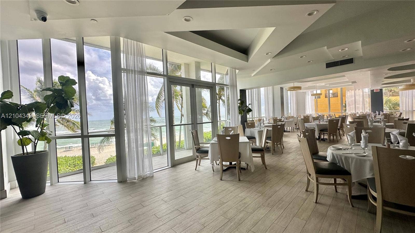 16425 Collins Avenue, #1215, Sunny Isles Beach, FL 33160 Photo 30