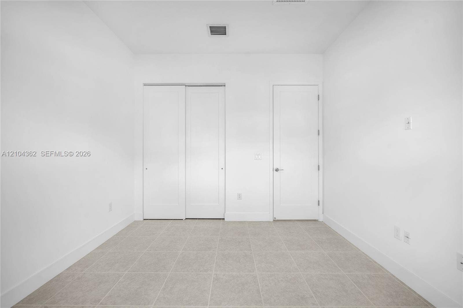 Second bedroom opposite view