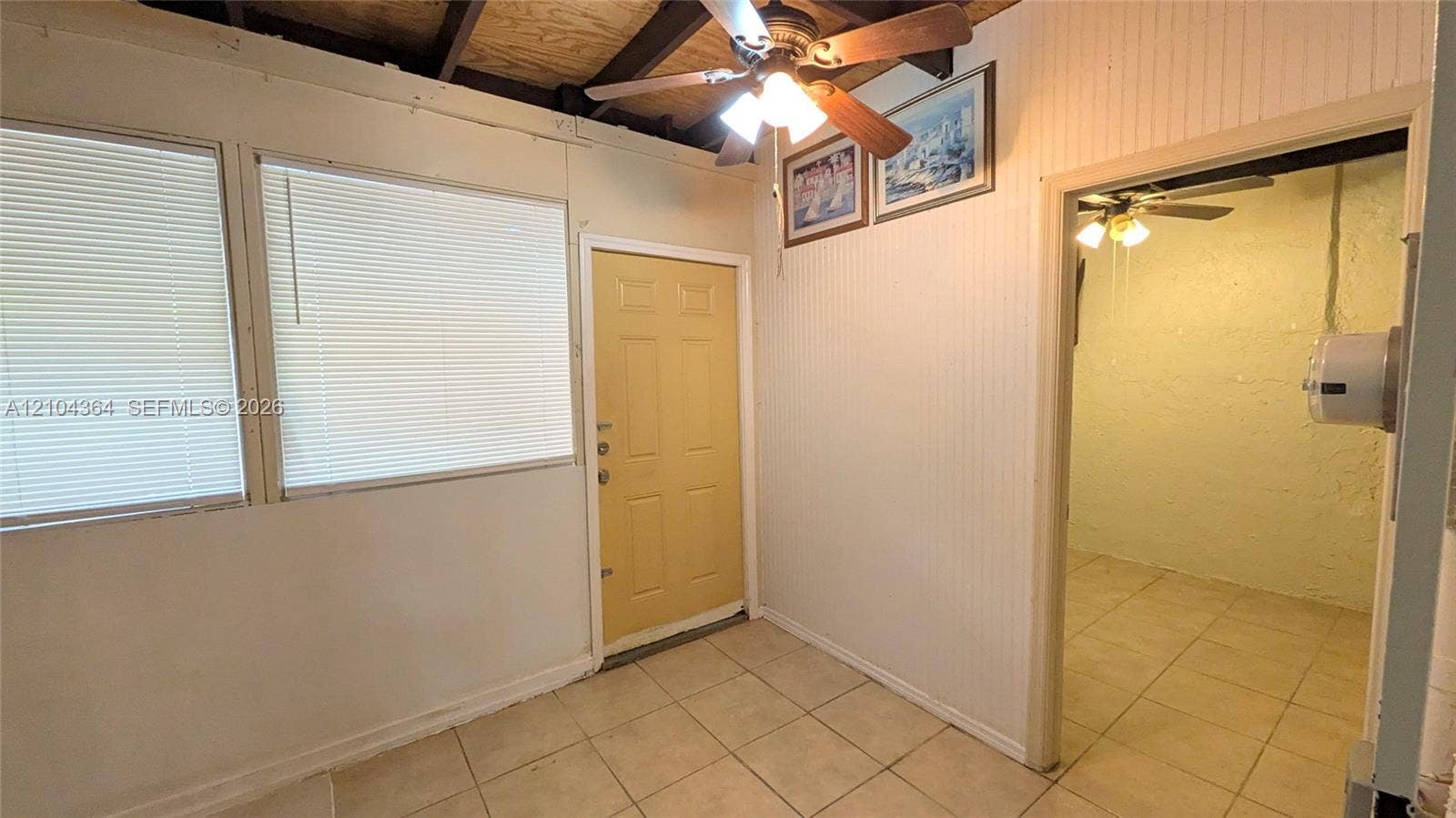 502 NW 11th Street, Miami, FL 33136 Enclosed patio