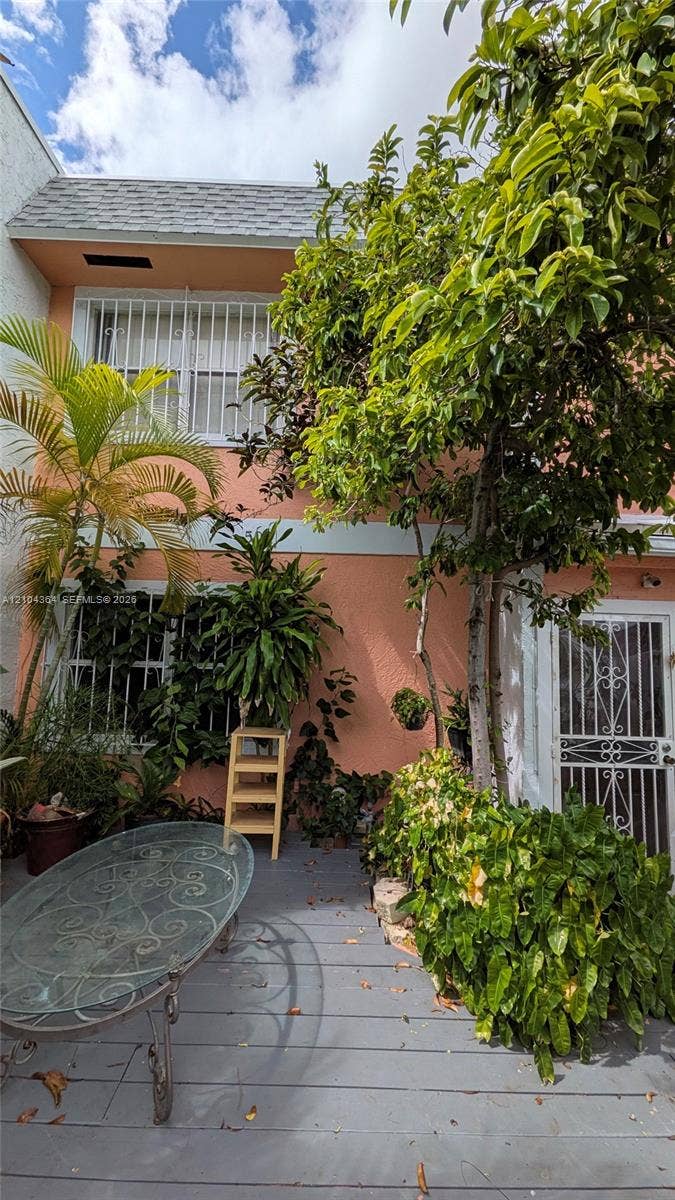 502 NW 11th Street, Miami, FL 33136 Photo 3
