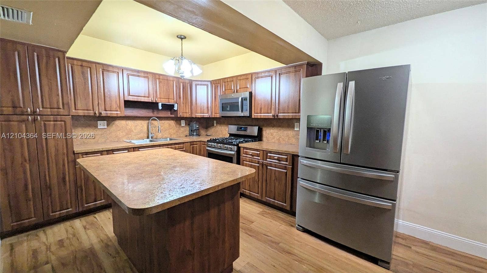 502 NW 11th Street, Miami, FL 33136 Photo 9