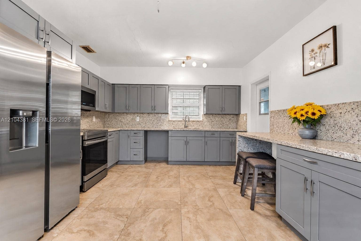 550 NW 107th Street, Miami, FL 33168 Photo 2