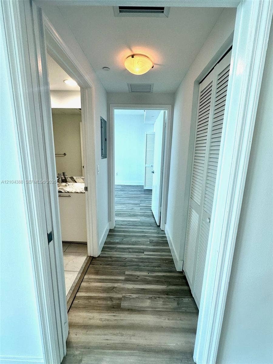 951 Brickell Avenue, #3403, Miami, Miami, FL 33131 Photo 6