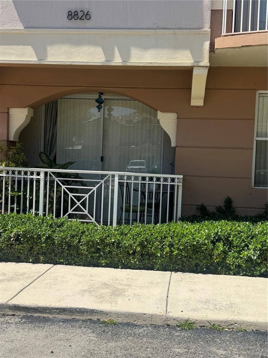 8826 W Flagler Street, #115, Miami, Miami, FL 33174 Photo 1