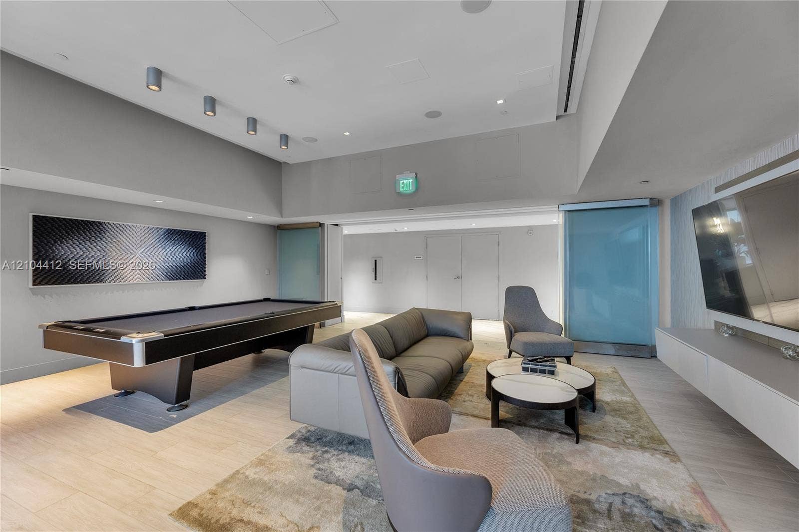ENTERTAINMENT CENTER