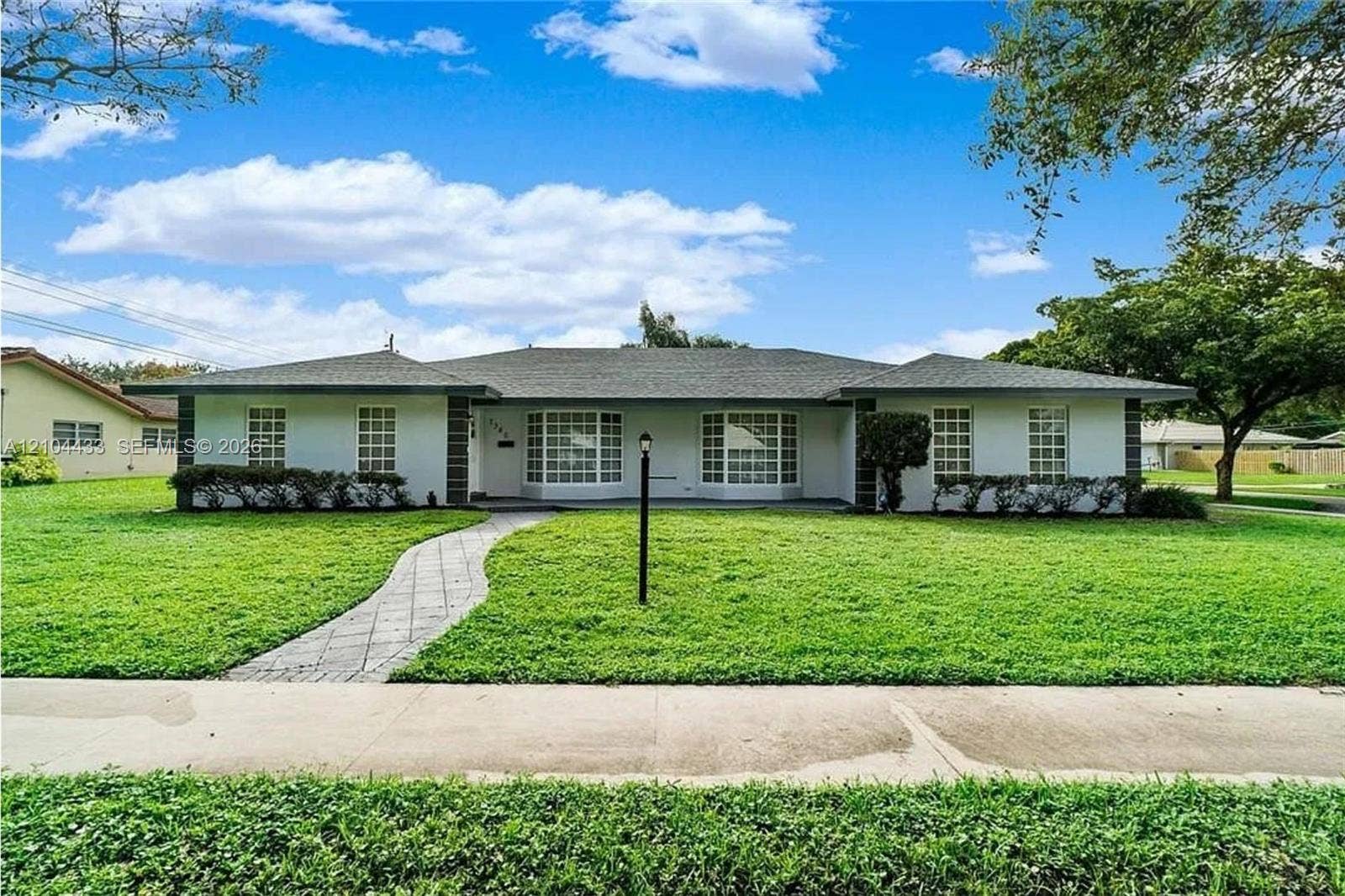 7380 NW 9th Street, Plantation, FL 33317 Photo 1