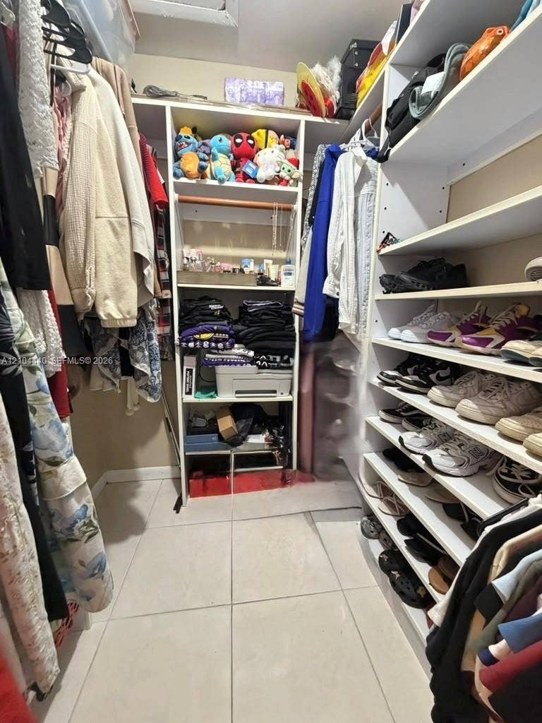 251 SW 96th Terrace, #251, Pembroke Pines, Pembroke Pines, FL 33025 Walk-In Closet