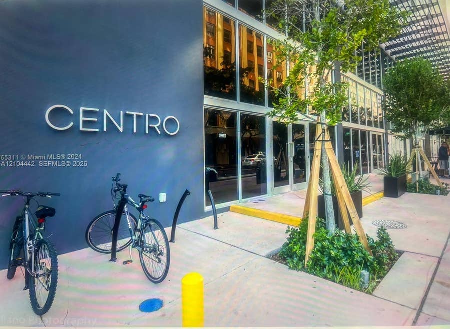 Property photo for 151 SE 1 St Street, #1002, Miami, FL