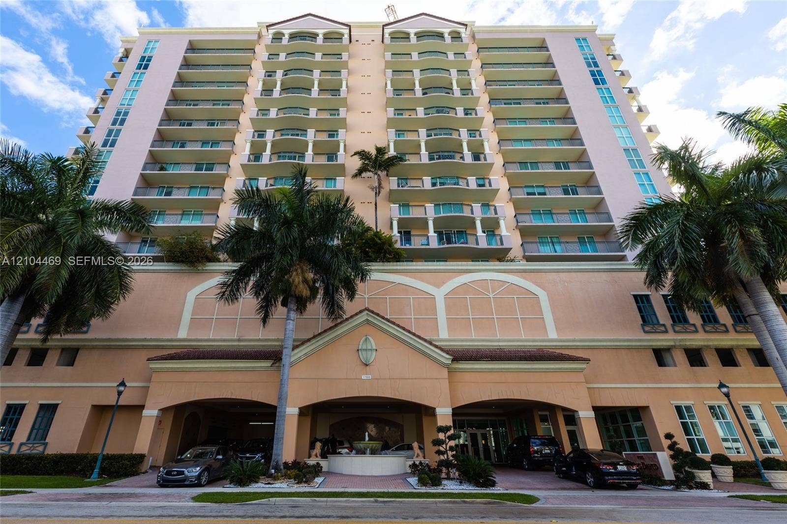 17555 W Atlantic Boulevard, #UPH6, Sunny Isles Beach, FL 33160 Photo 18