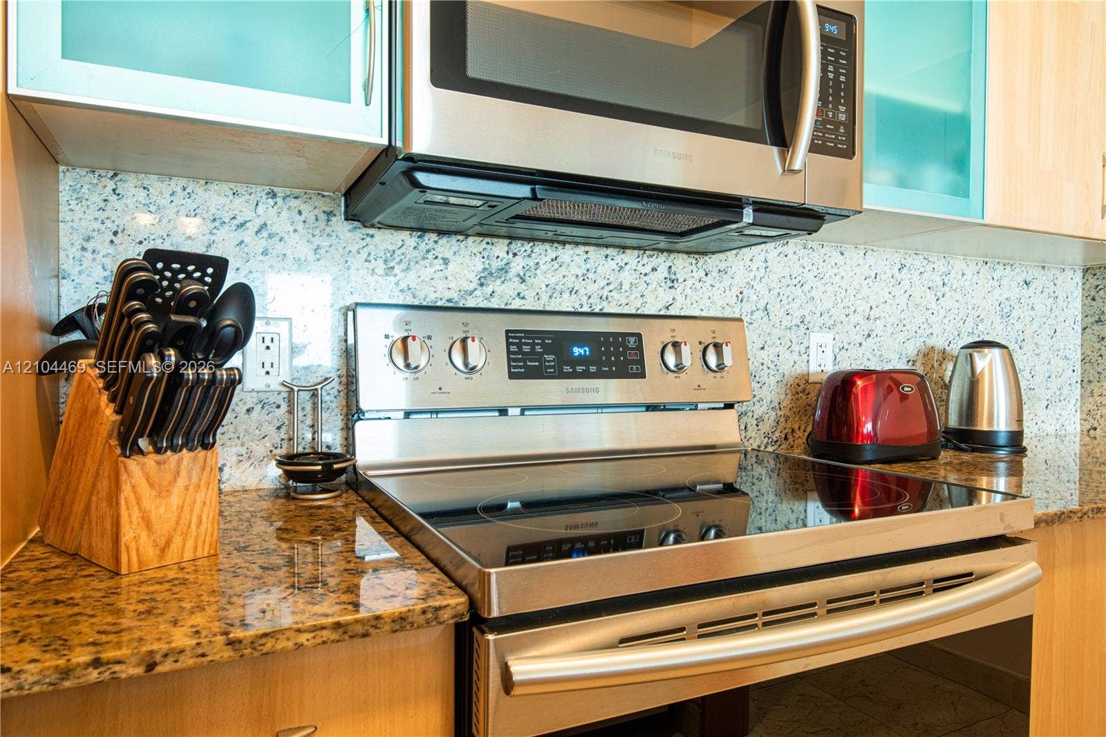 17555 W Atlantic Boulevard, #UPH6, Sunny Isles Beach, FL 33160 Photo 4